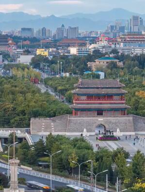 ����������