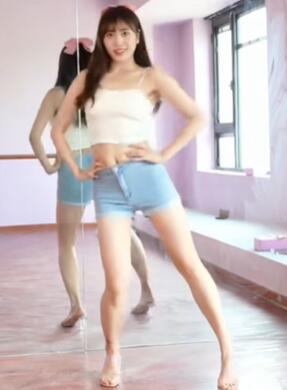 夏日肉肉摇摆~健康式身材yyds