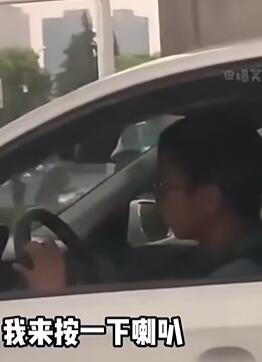 �� �� T M ȫ �� �� �� ��