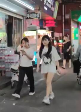 ʵ�Ĺ��ݳ��д壬����С������ţë