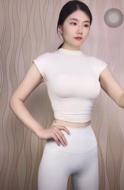 女主播白色紧身裤录屏