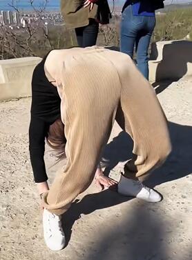 瑜伽下腰不是一般的鼓