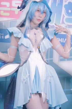 �ǳ�Ư����cosplay��Ů