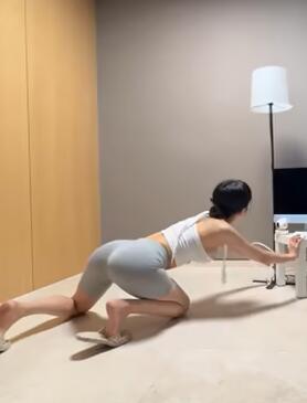 e_seoa小姐姐的居家健身空间布置VLOG