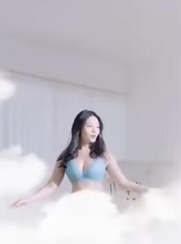徐冬冬内衣广告1