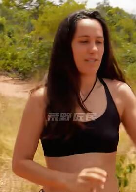 陌生男女组队荒野赤裸求生21天,刺激变态的挑战让富豪都流连忘返