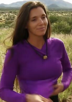 男女荒野求生21天,不带食物不穿衣服