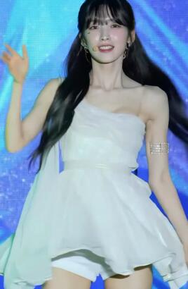 Arin小姐姐白色仙女裙跳舞直拍慢放~012