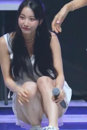 yubin С����ɫ����ȹ����002