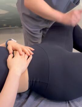 放松解压:全身肌肉拉伸按摩治疗 241126