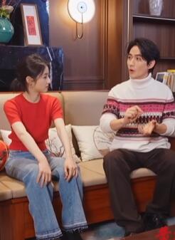 看2025总台春晚湖北武汉分会场朱一龙、辛柏青、张子枫揭秘春晚记忆