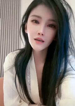 20241231真空美女