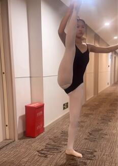 舞蹈艺考生日常练习486