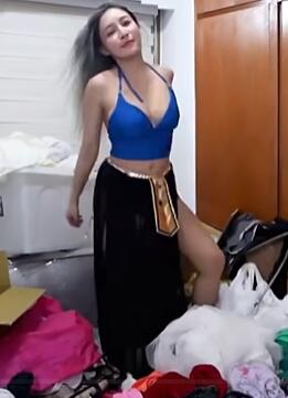 璐兒宝贝美女网红小姐姐性感派对服穿搭展示