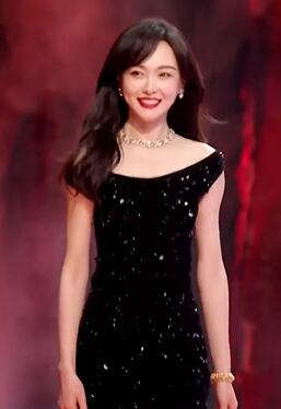 唐嫣赵又廷星光大赏穿高定