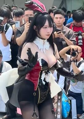 2024开拓动漫祭FF43动漫展 .恋上换装娃娃-喜多川海梦 兔女郎版