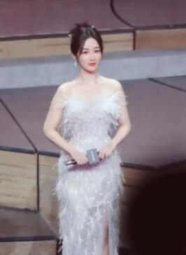 直拍杨紫清晰的美貌!