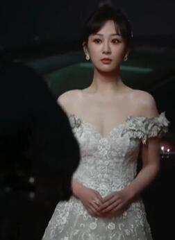 杨紫 品质盛典红毯惊艳亮相 汇总 好瘦