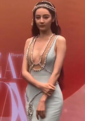 迪丽热巴 这谁能顶得住啊