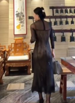 好看你就多看点 风韵犹存