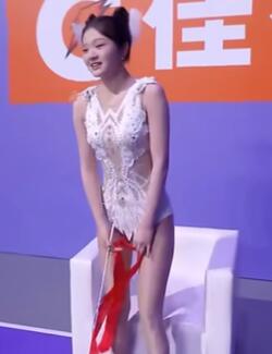 超新星运动会2024艺术体操-周梓倩