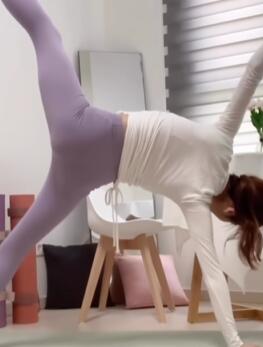 瑜伽教学 男同勿进8