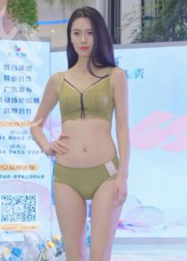 24中山商场内衣走秀