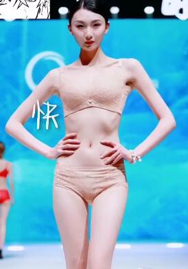 模特秀泳装时尚走秀10