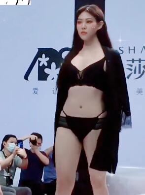 模特秀泳装时尚走秀36