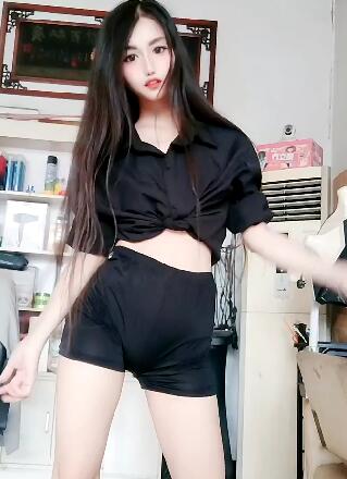 ��������С��Ů��һ����ɫ������