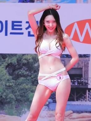 Ӿװ�� ģ������ ������Ůģ��