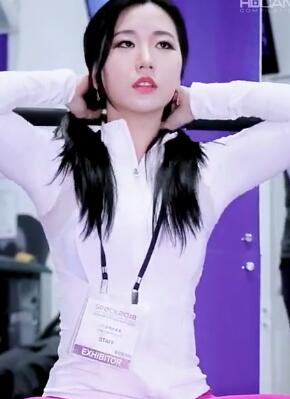 ������Ů  ����������  �˶�