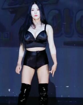 ���̿��������Ů��