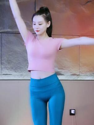 莹莹火力营热舞2