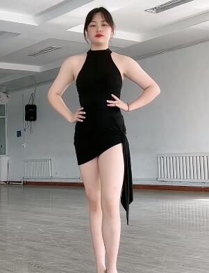 拉丁宫姥丝辣国标舞蹈生2