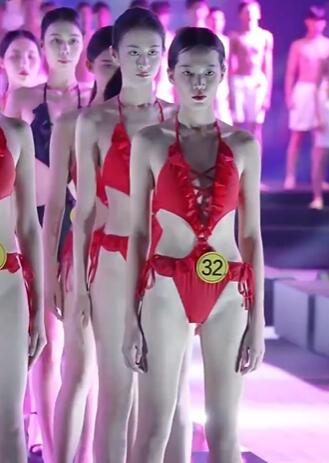 快手模特内衣T台走秀67