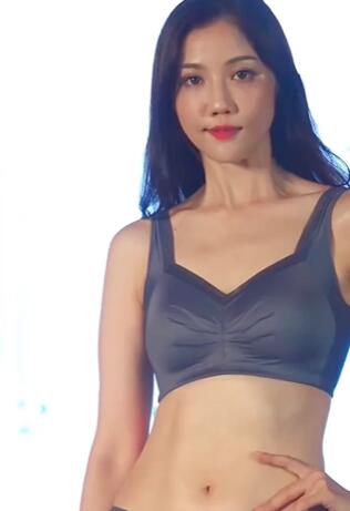 快手模特内衣T台走秀77