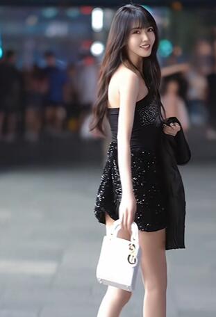 遇见你只因我晚走了半个小时