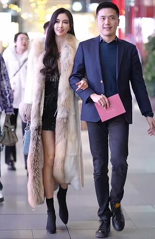 小姐姐好开心呀 #美时美刻美拍