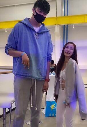 2��23��Ҧ�����Ů��