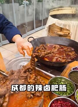 用街头辣卤肥肠开启川渝人的春分
