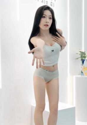 2024深圳内衣展 依心琪 模特小姐姐
