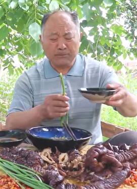 280买10斤驴板肠,做个卤板肠下酒