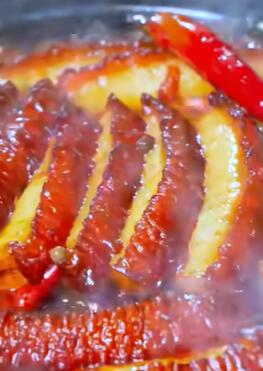 五花肉最火爆的做法,不炒也不炸,比红烧肉好吃还不油腻