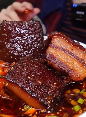 拳头大小的肥糯大肉面!甜口肥肉好吃不腻