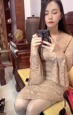 蕾丝少妇油亮丝袜美腿丝里丝性感