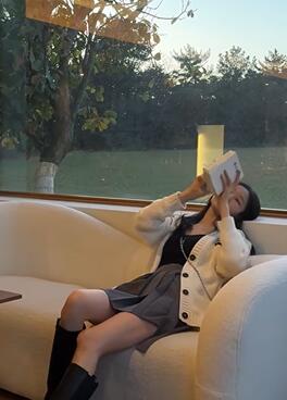 seoa小姐姐的冬日旅馆少女风穿搭VLOG