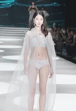 科学时间 充满浪漫气息的内衣