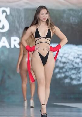 女神异闻录2 / 迈阿密泳装慢动作