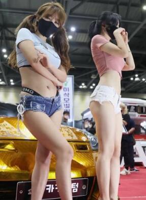 口袋妖怪乌龟露脐装赛车模特度熙(DoHee)汽车沙龙周